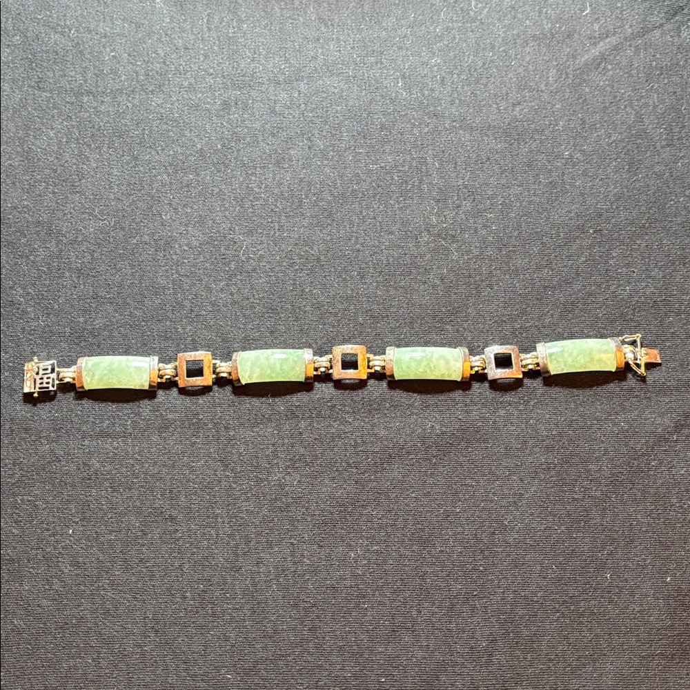 Elegant Jade Bracelet with 925 silver